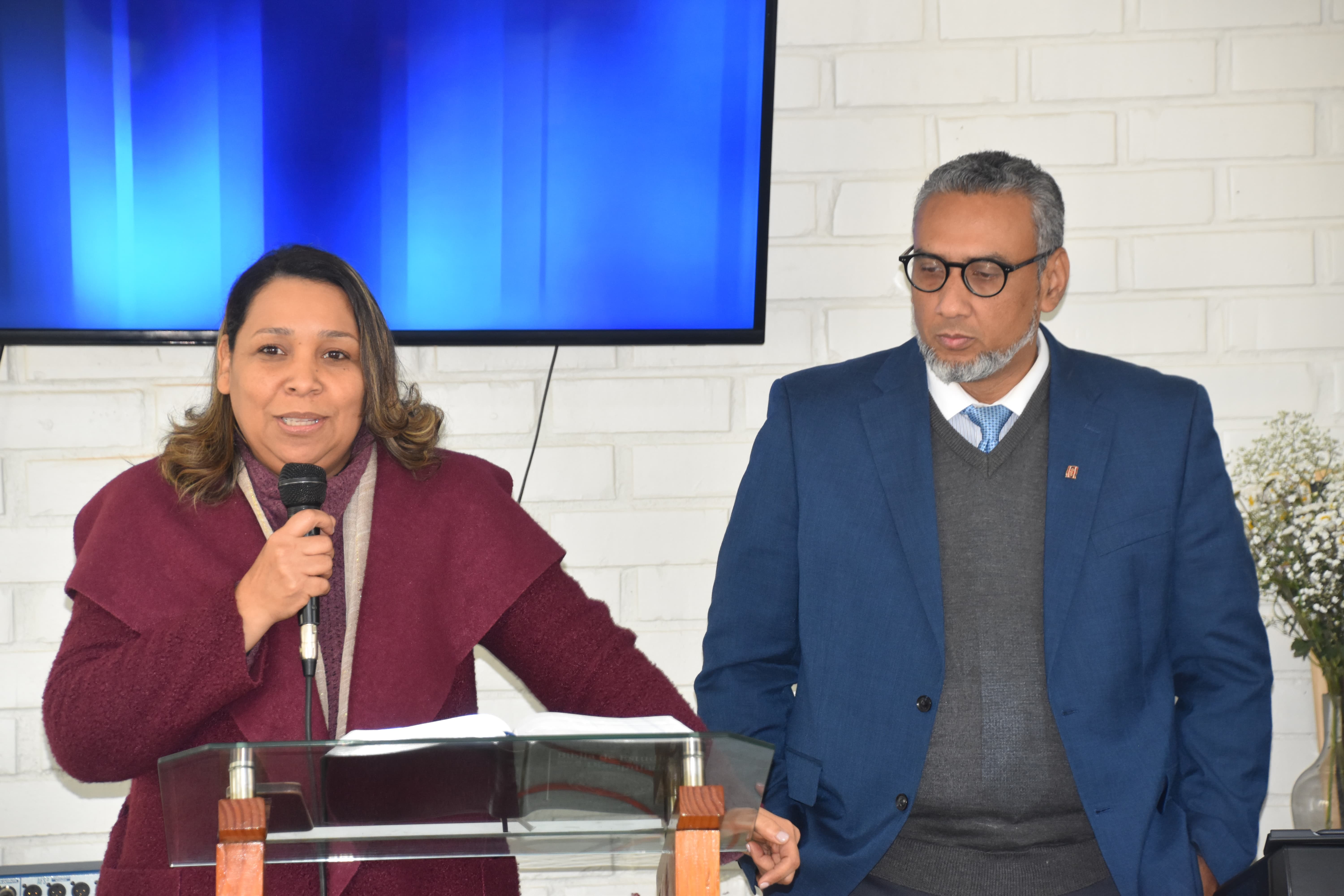 ¡Visita de Honor! Obispo Nacional Dr. Sergio Cedeño Comparte la Rica Historia de la IDP